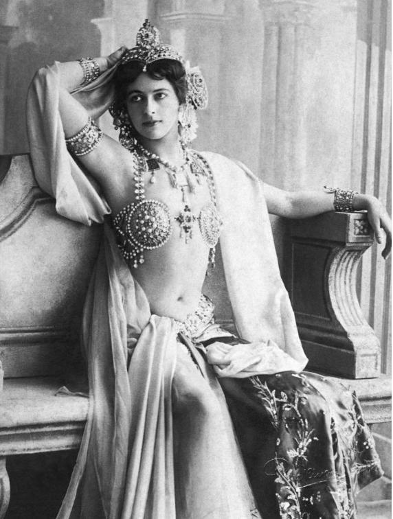 Paris cabaret
